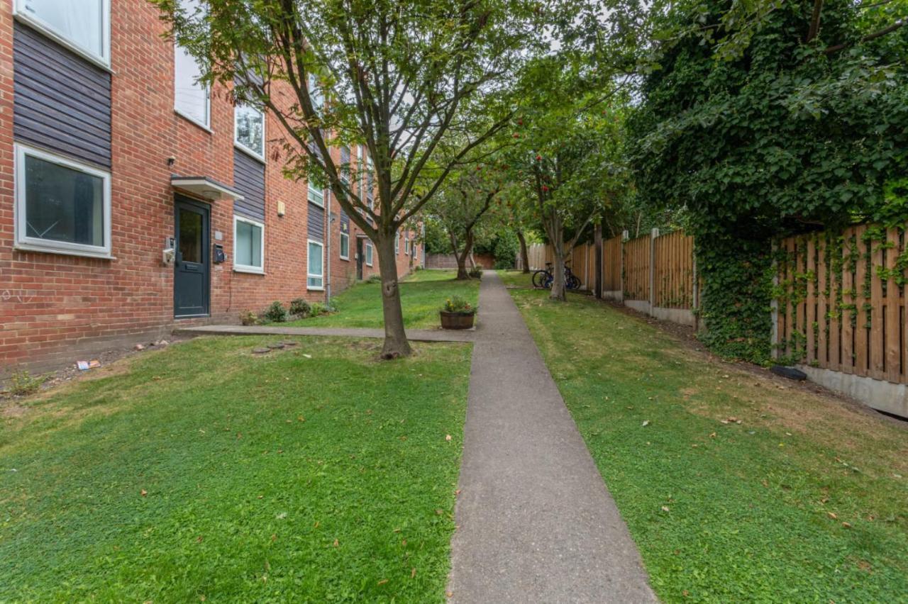 Hanifa Place Leeds  Dış mekan fotoğraf